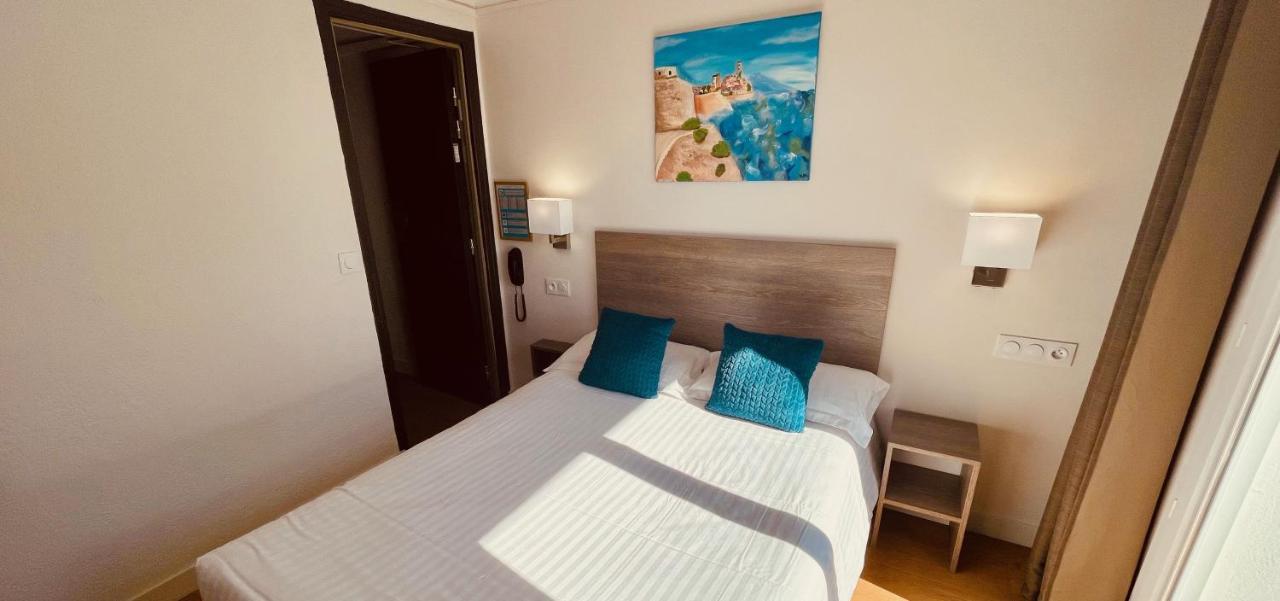 Hotel Courbet Juan-les-Pins Eksteriør billede