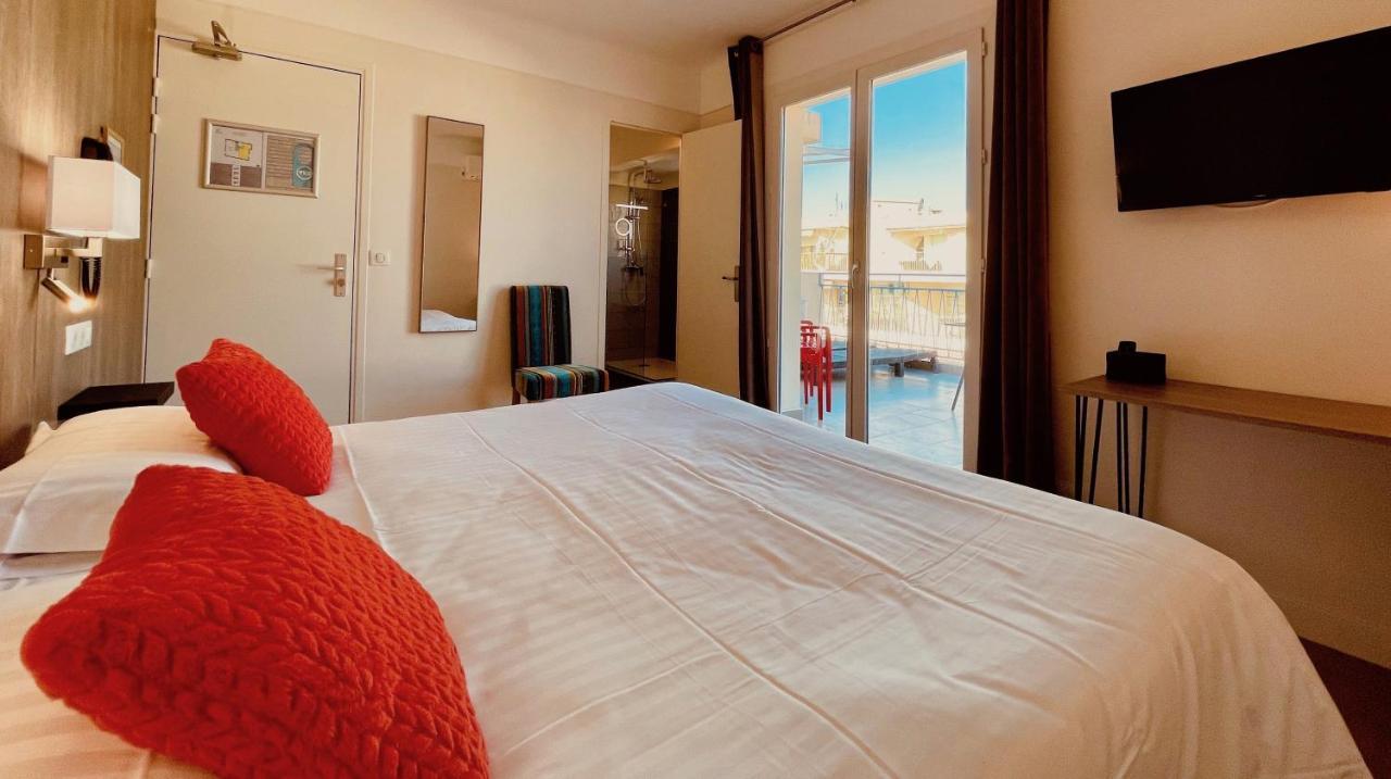 Hotel Courbet Juan-les-Pins Eksteriør billede